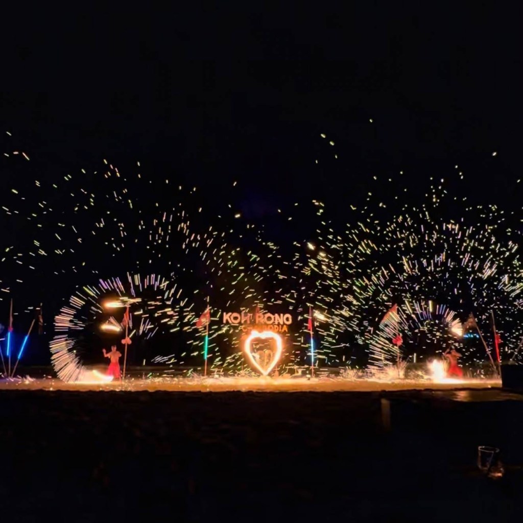 14-02-2026 Very Special Fire Show on Valentine’s Day at Onederz Koh Rong #special #fireshow #onederzkohrong #kohrong&nbsp;#island