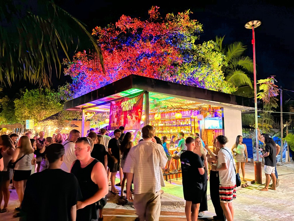 16-02-2026 Pub Crawl from Onederz Koh Rong to Beach Bar to Funky Beach Club #pubcrawl #onederzkohrong #beachbar #funkybeachclub&nbsp;#kohrong