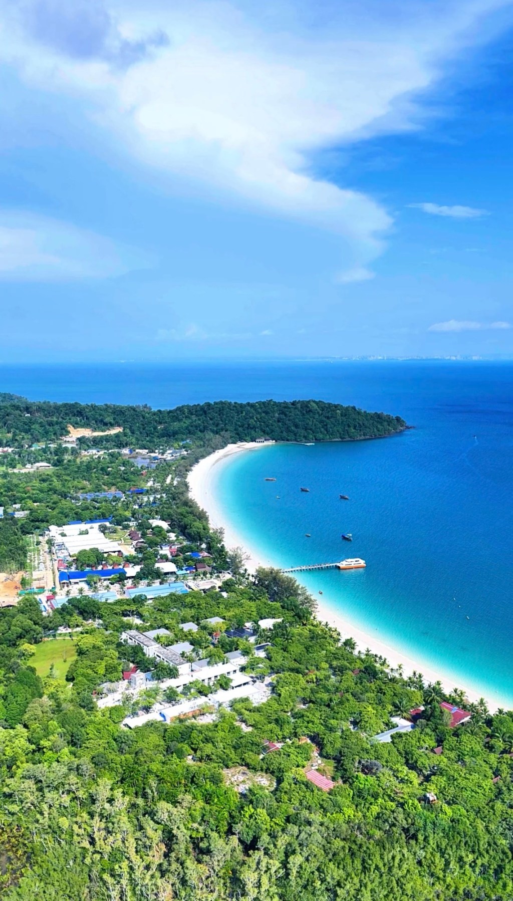 សម្រស់កោះរ៉ុងនាខែមិនាឆ្នាំ២០២៦ Koh Rong’s Atmosphere on March 2026 #atmosphere #kohrong #island #beach&nbsp;#paradise