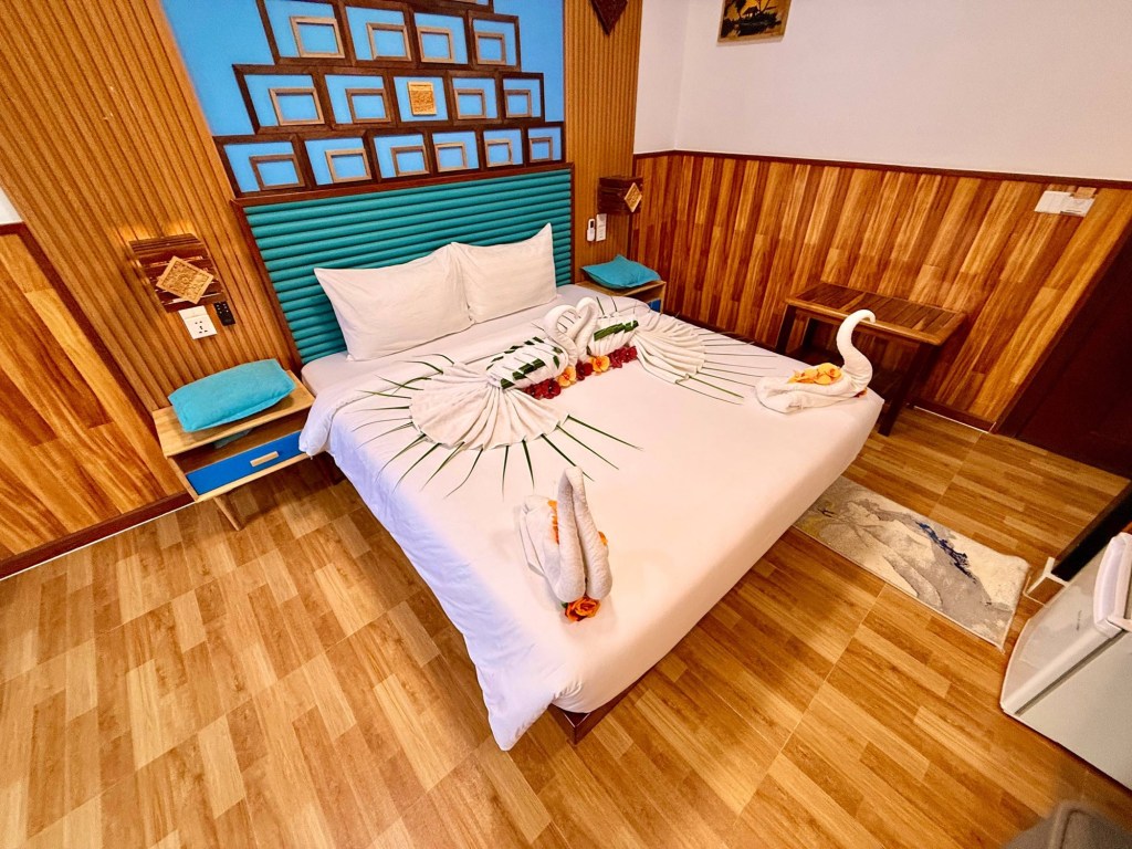 ☆ បន្ទប់គ្រែ 1 Deluxe Double Room 1-Bed, 2pax #kohtouchvillagebeach #kohrong #island #beach #booking&nbsp;#room