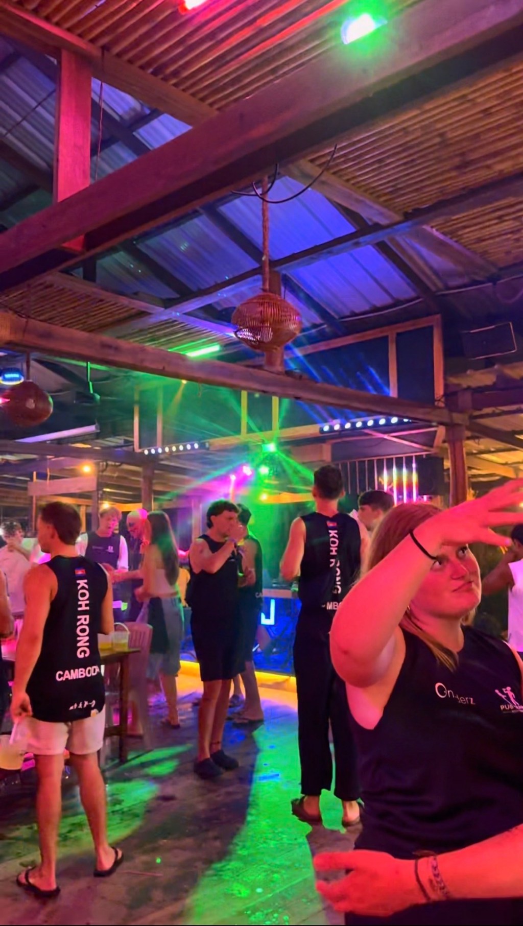 10-08-2026 Monday, Pub Crawl at Onederz Koh Rong #monday #pubcrawl #kohrong #island #party